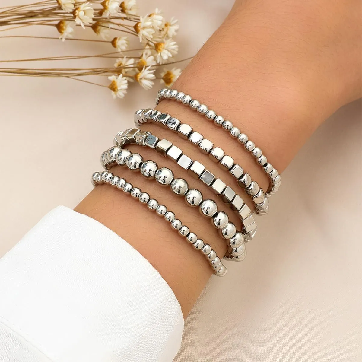 CSIYANJRY99 Silver Beaded Bracelets for Women Gold Stackable Stretch Bead Bracelet Set Beads Bracelet Stack Pack Hand Jewelry