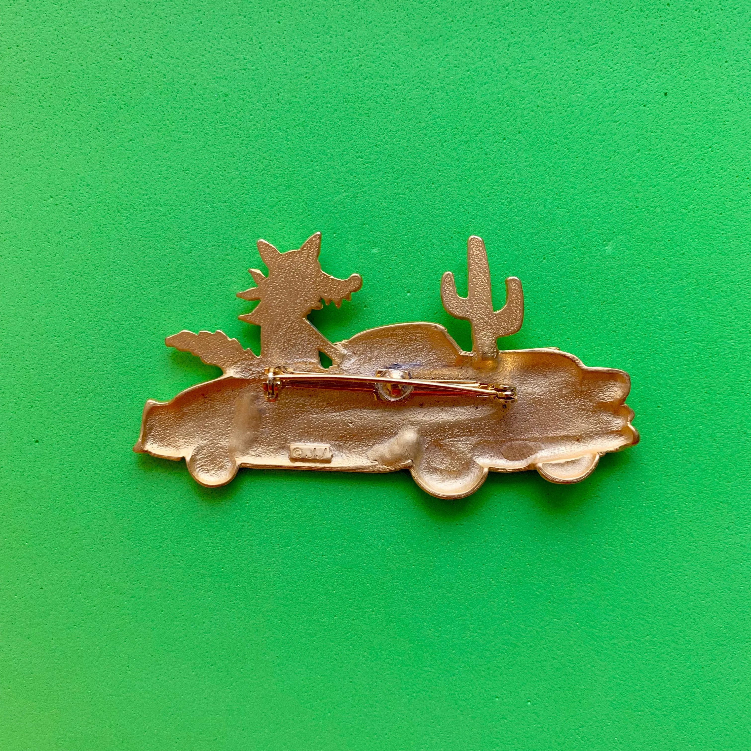Vintage JJ Gold-Toned Roadtrip Brooch