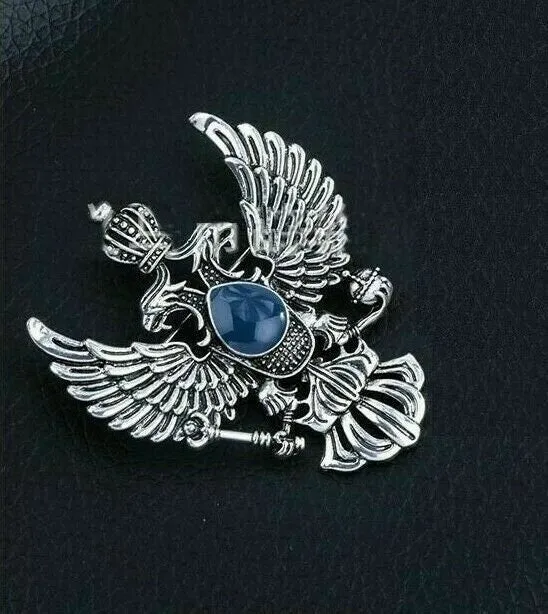 Vintage look silver plated double eagle design blue brooch broach crown pin b41